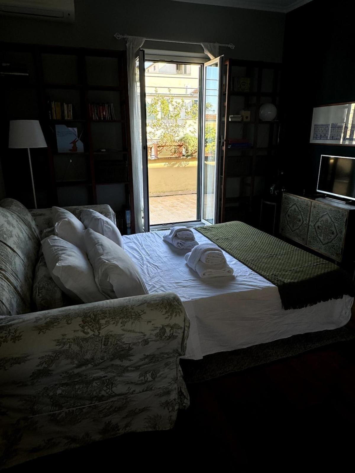 Appartamento Fifi's Stylish Attic With Terrace *